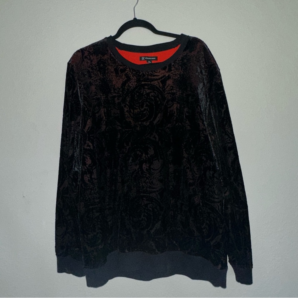 Luxury INC Men's Black Crewneck Sweater with Relaxed Fit and Long Sleeves